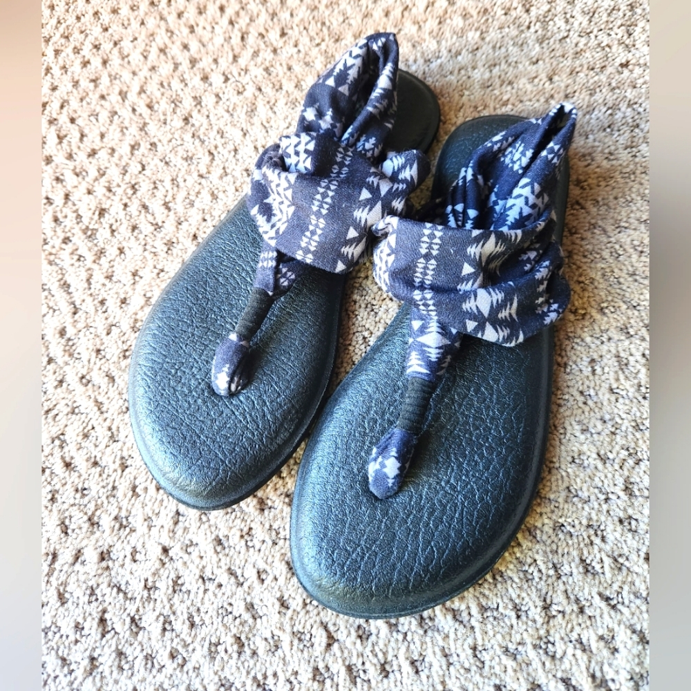 { Sanuk } Yoga Sling Sandal